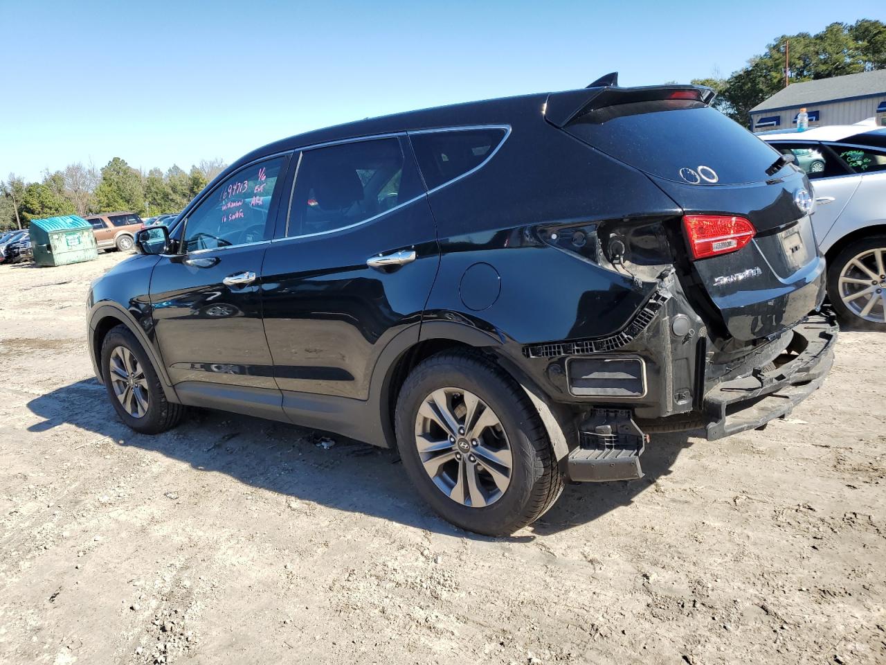 2016 Hyundai Santa Fe - Image 2