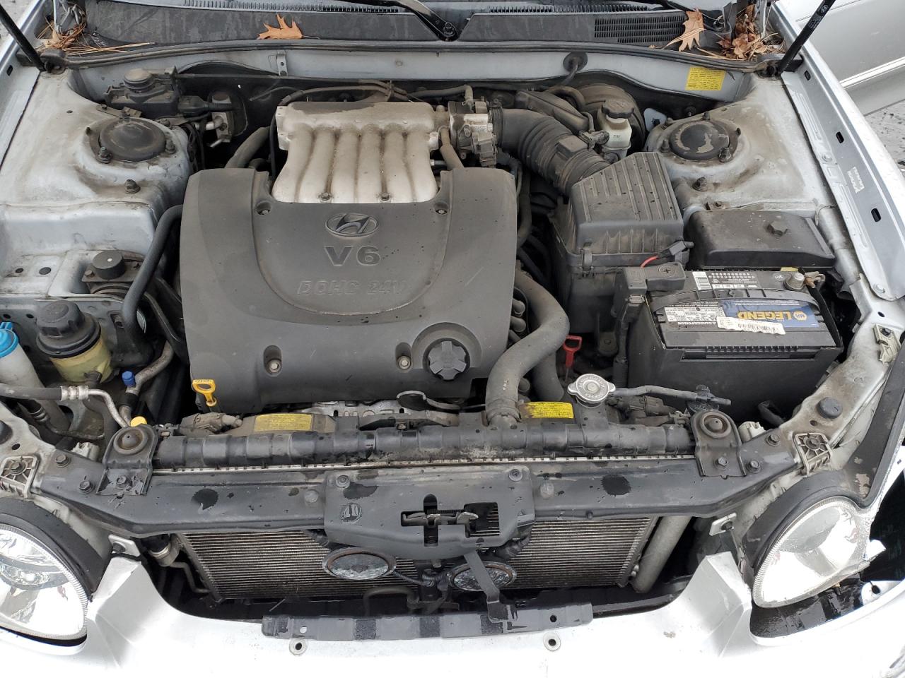 2005 Hyundai Sonata - Image 11