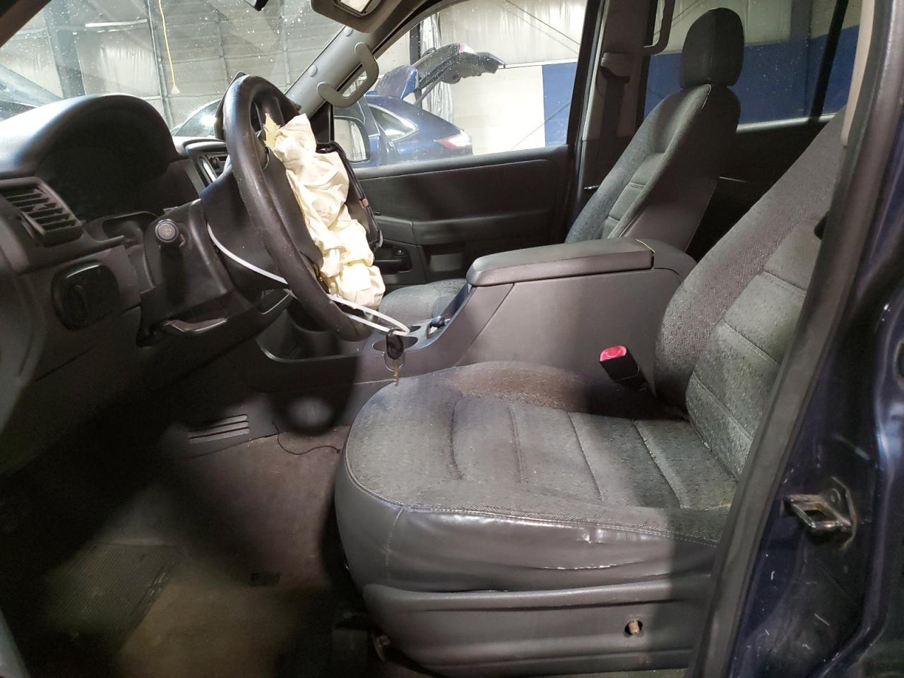 2003 Ford Explorer - Image 7