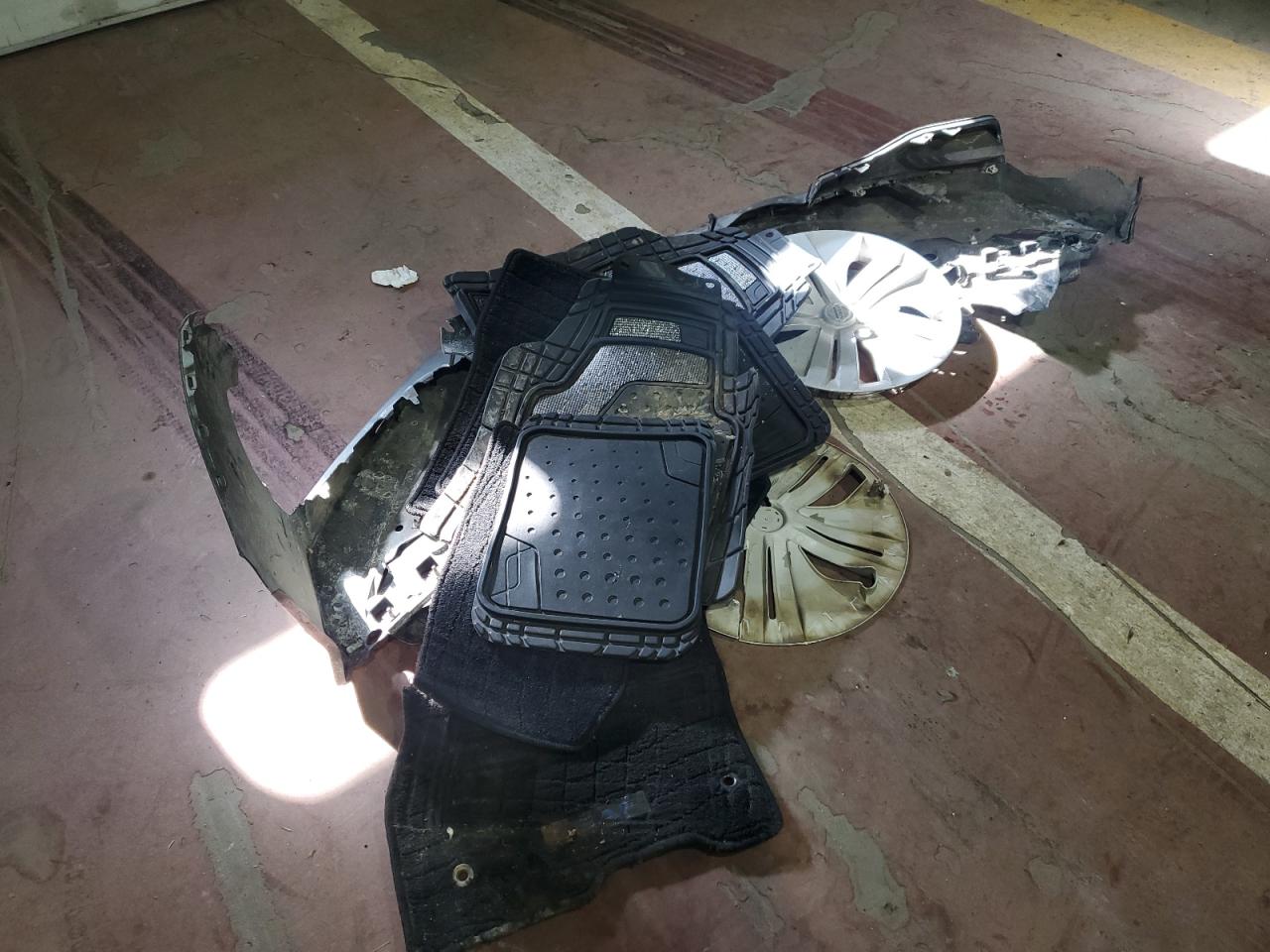 2018 Nissan Leaf - Image 12