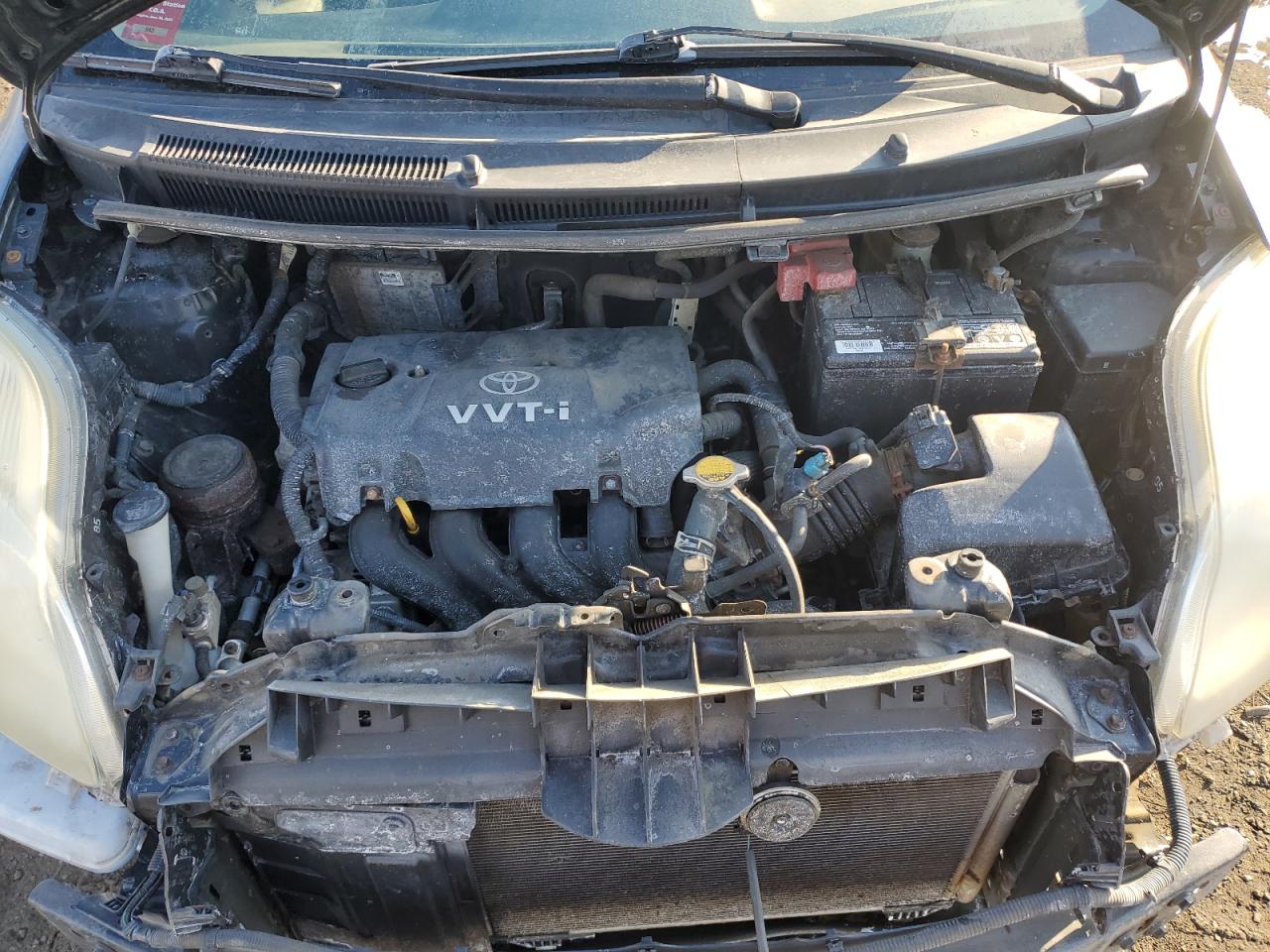 2009 Toyota Yaris - Image 12