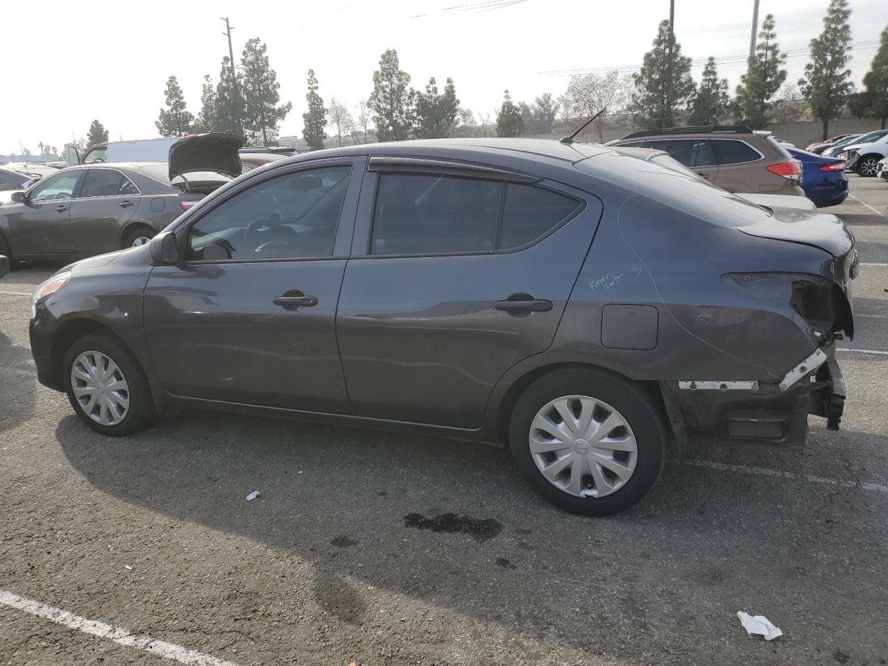 2015 Nissan Versa - Image 2