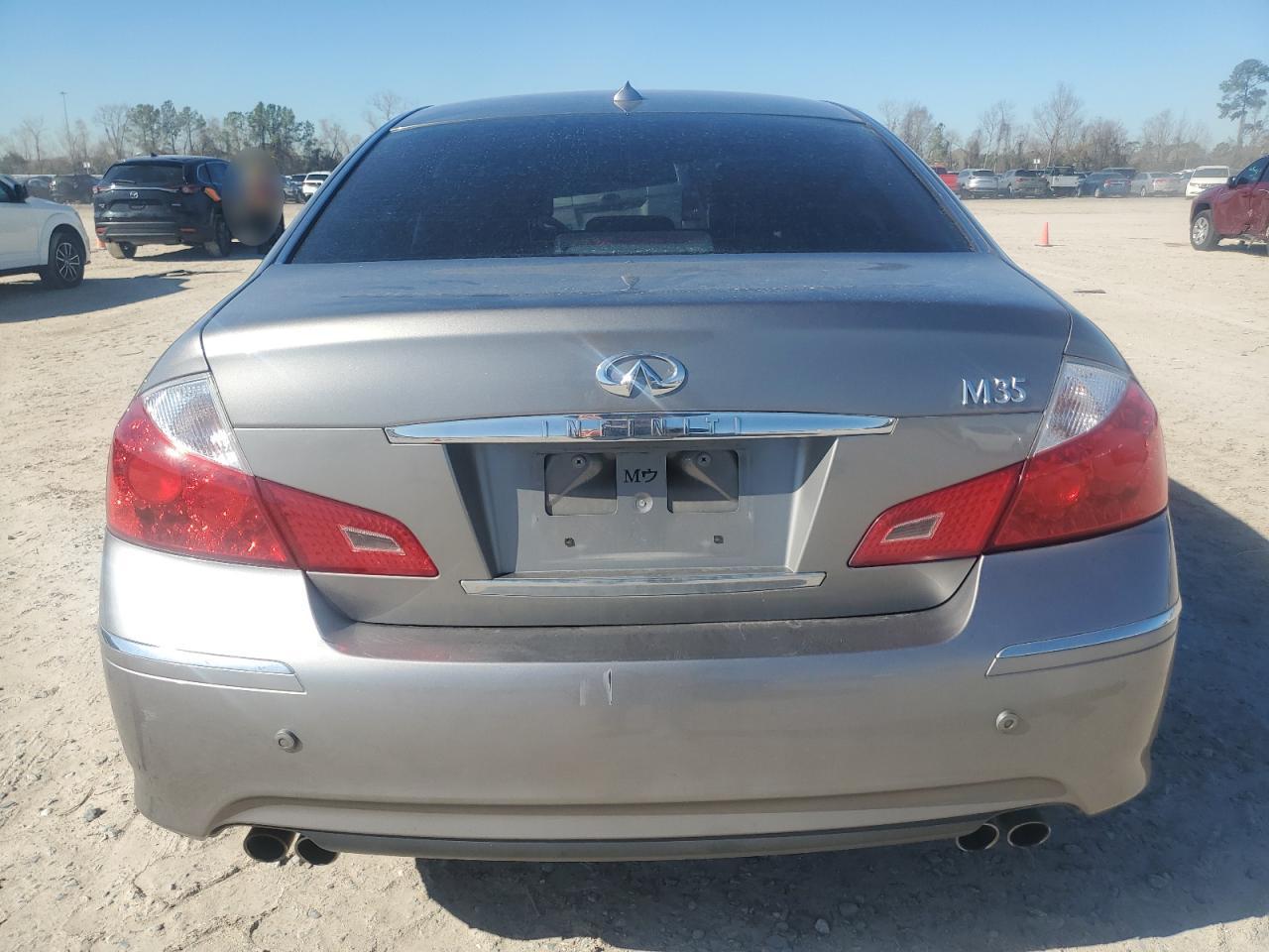 2008 Infiniti M - Image 6