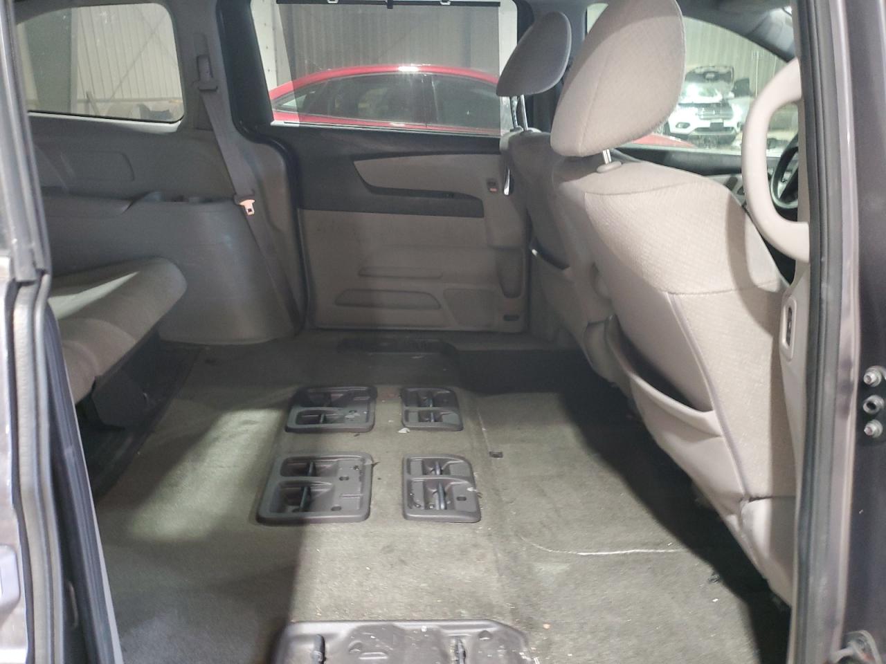 2016 Honda Odyssey - Image 11