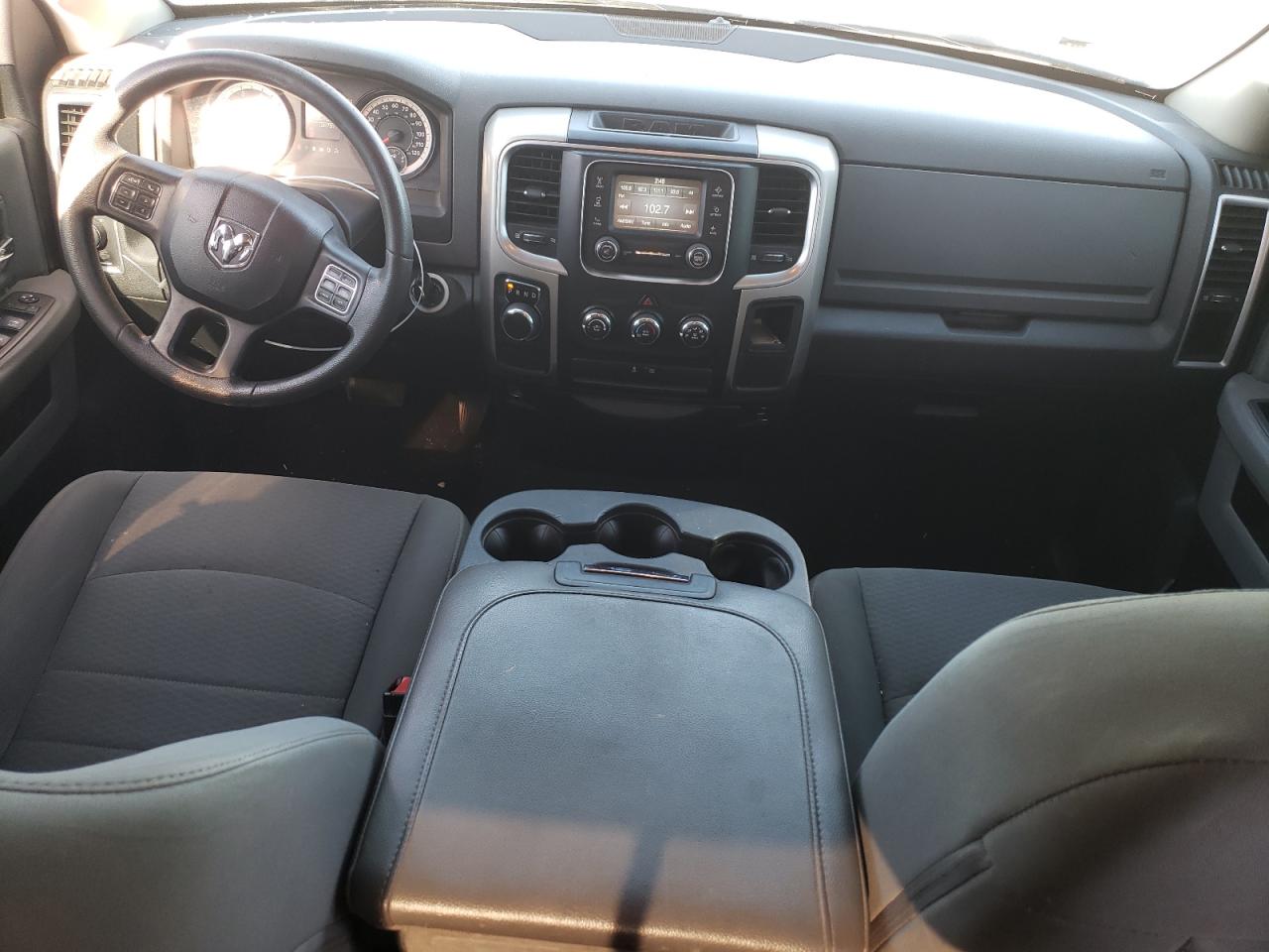 2016 RAM 1500 - Image 8