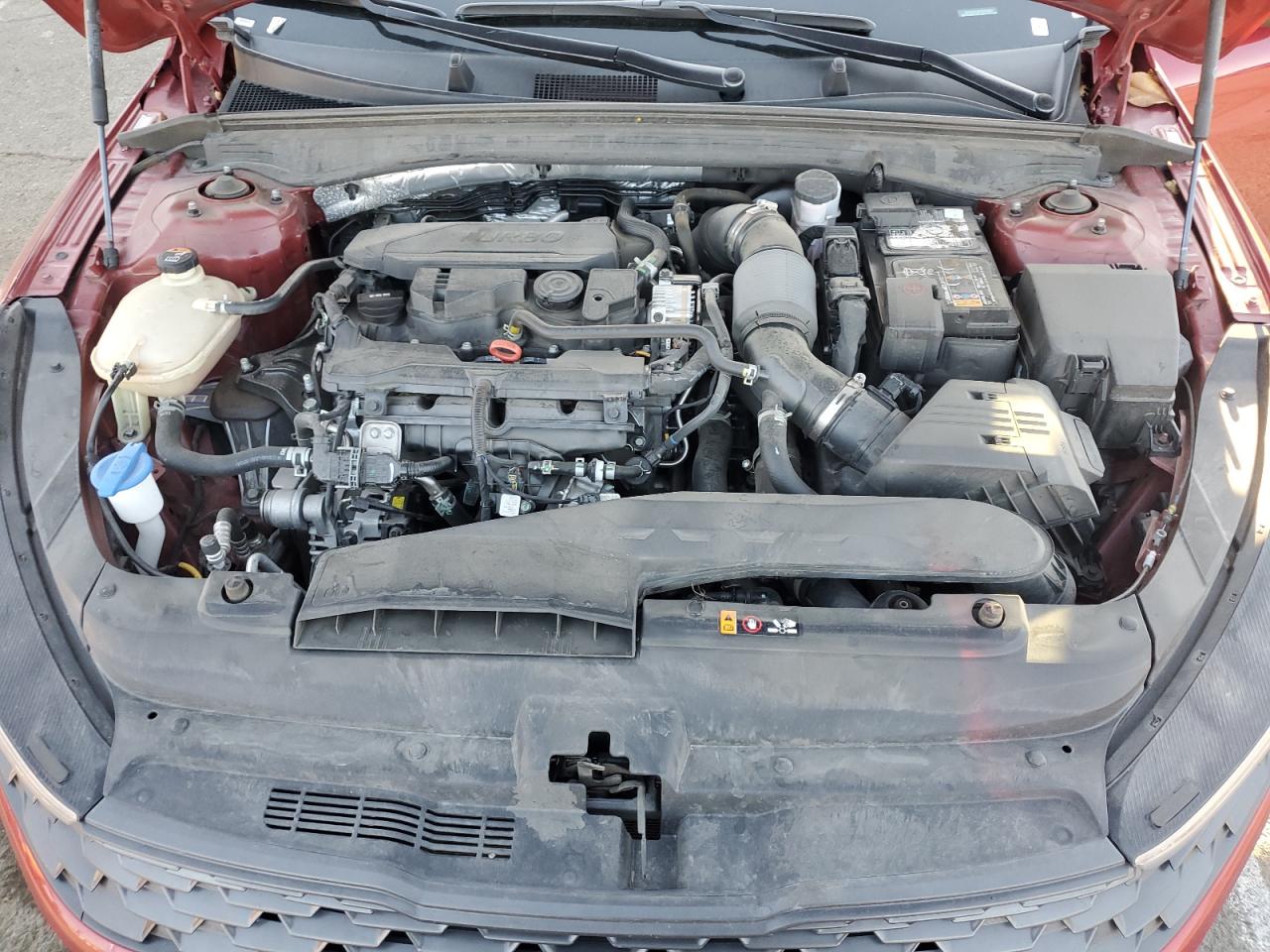 2023 Kia K5 - Image 11