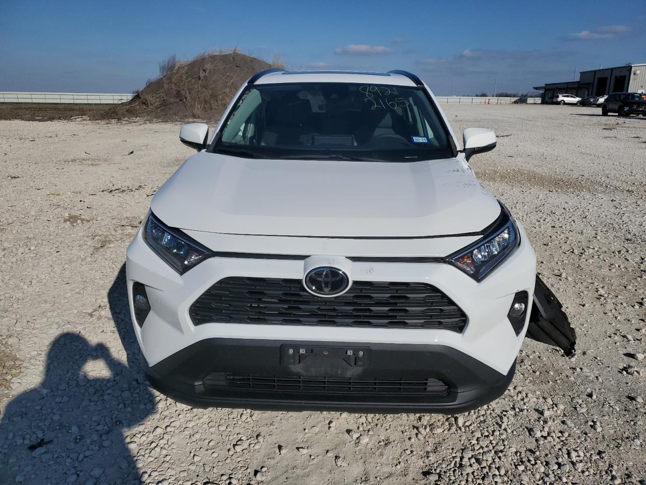 2021 Toyota RAV 4 - Image 5