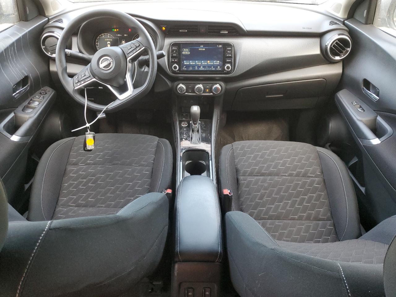 2024 Nissan Kicks - Image 8