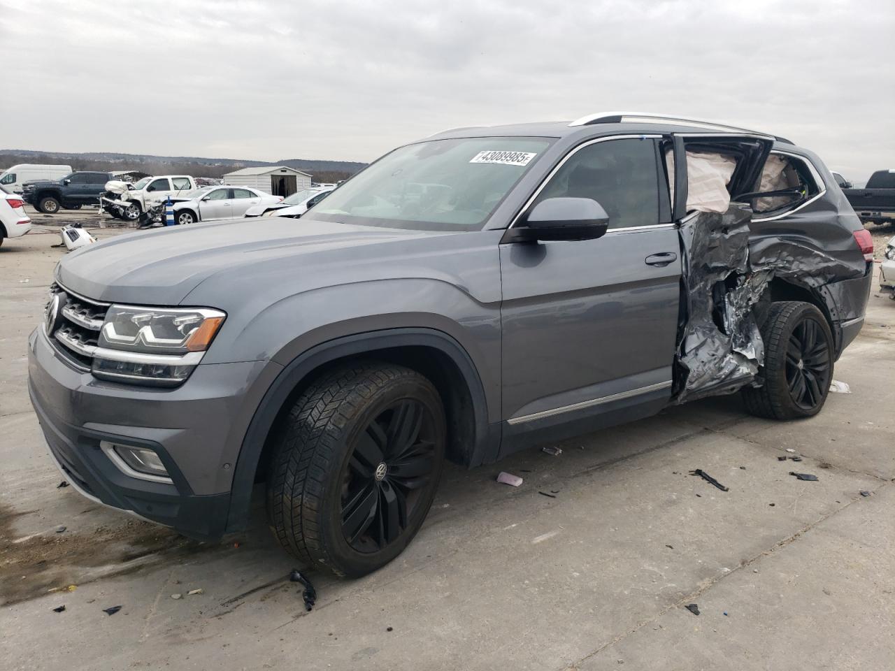 2018 Volkswagen Atlas - Image 1