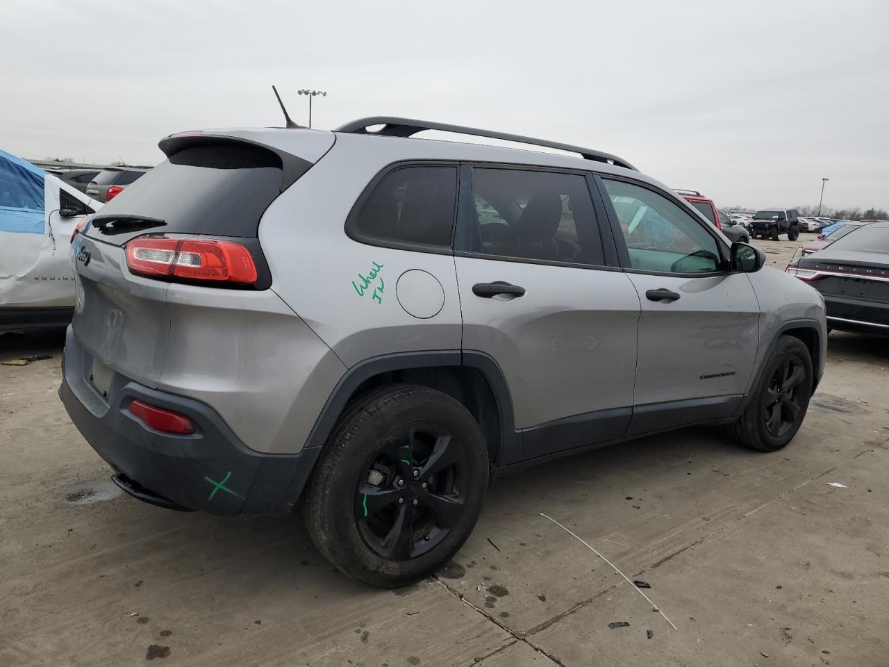 2017 Jeep Grand Cherokee - Image 3