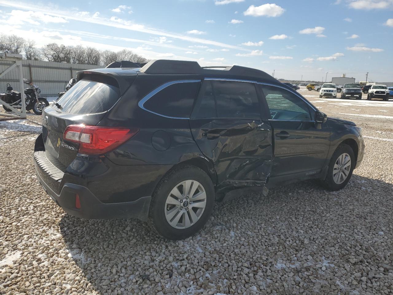 2018 Subaru Outback - Image 3