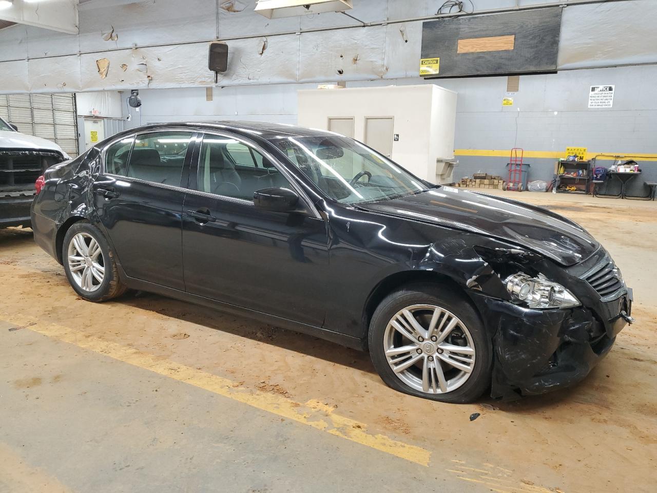 2011 Infiniti G - Image 4
