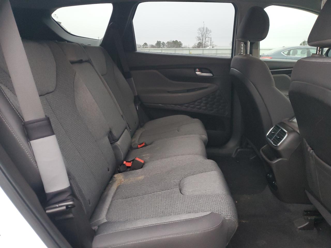 2019 Hyundai Santa Fe - Image 12