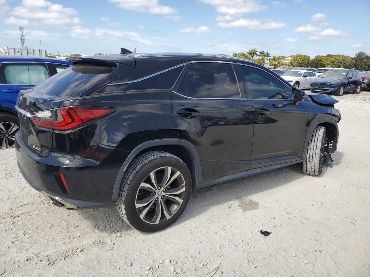 2017 Lexus RX - Image 3
