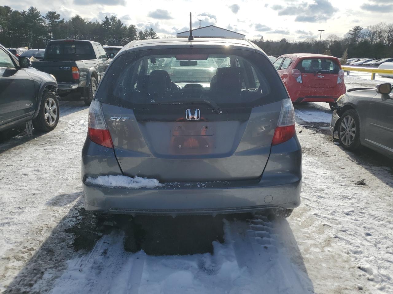 2013 Honda Fit - Image 6