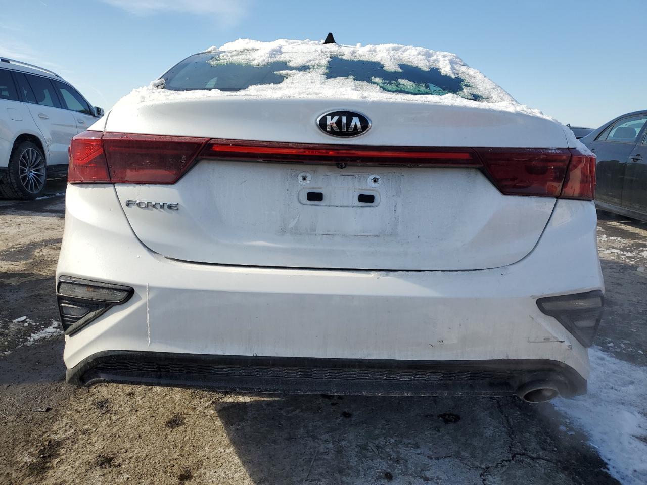 2021 Kia Forte - Image 6
