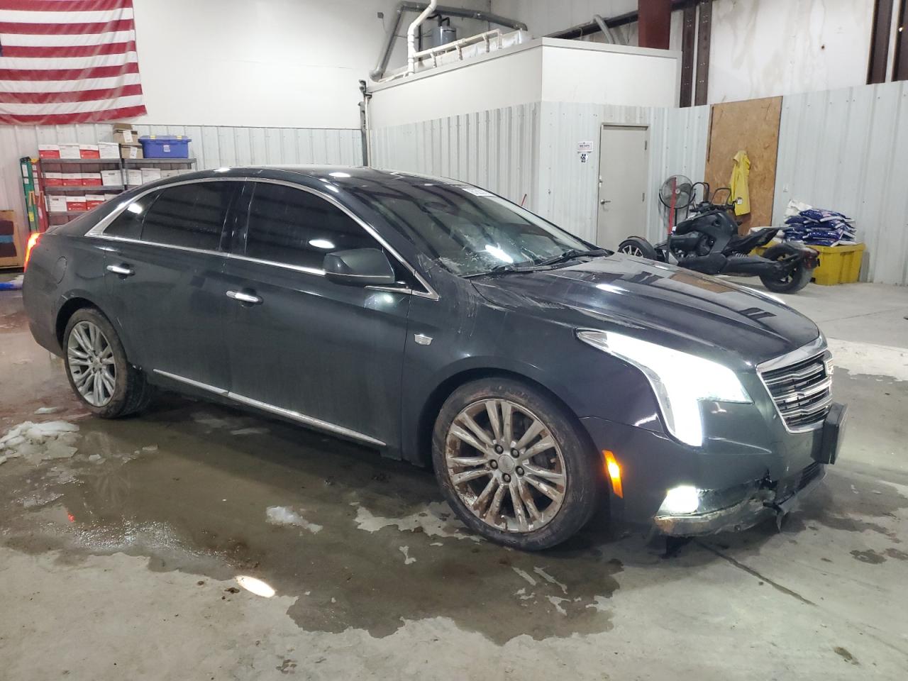 2019 Cadillac XTS - Image 4