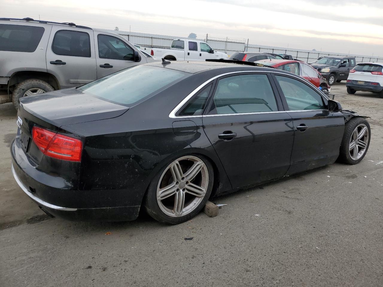 VIN WAURGAFD9DN004556 2013 AUDI A8 no.3