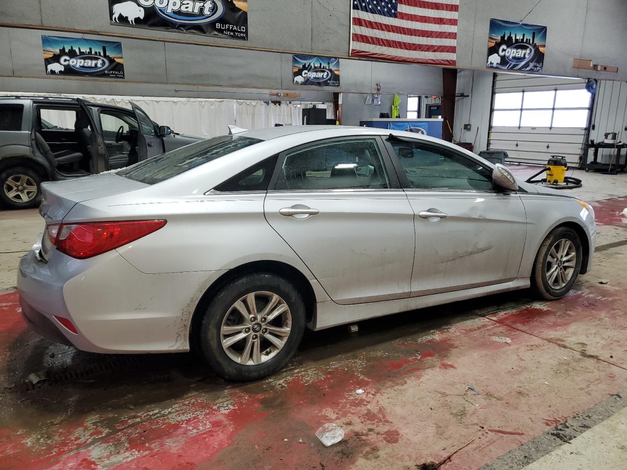 2014 Hyundai Sonata - Image 3