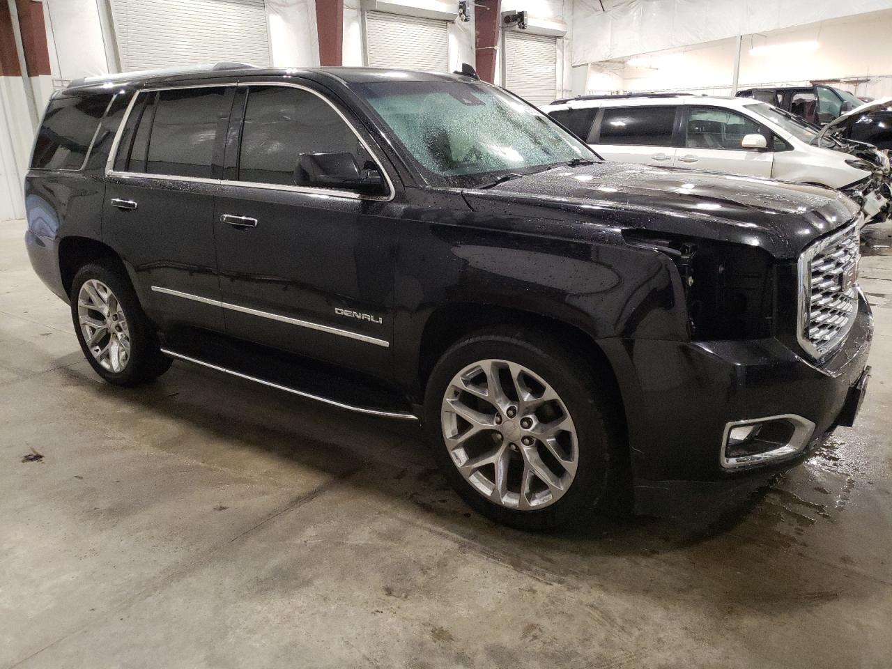 2018 GMC Yukon - Image 4