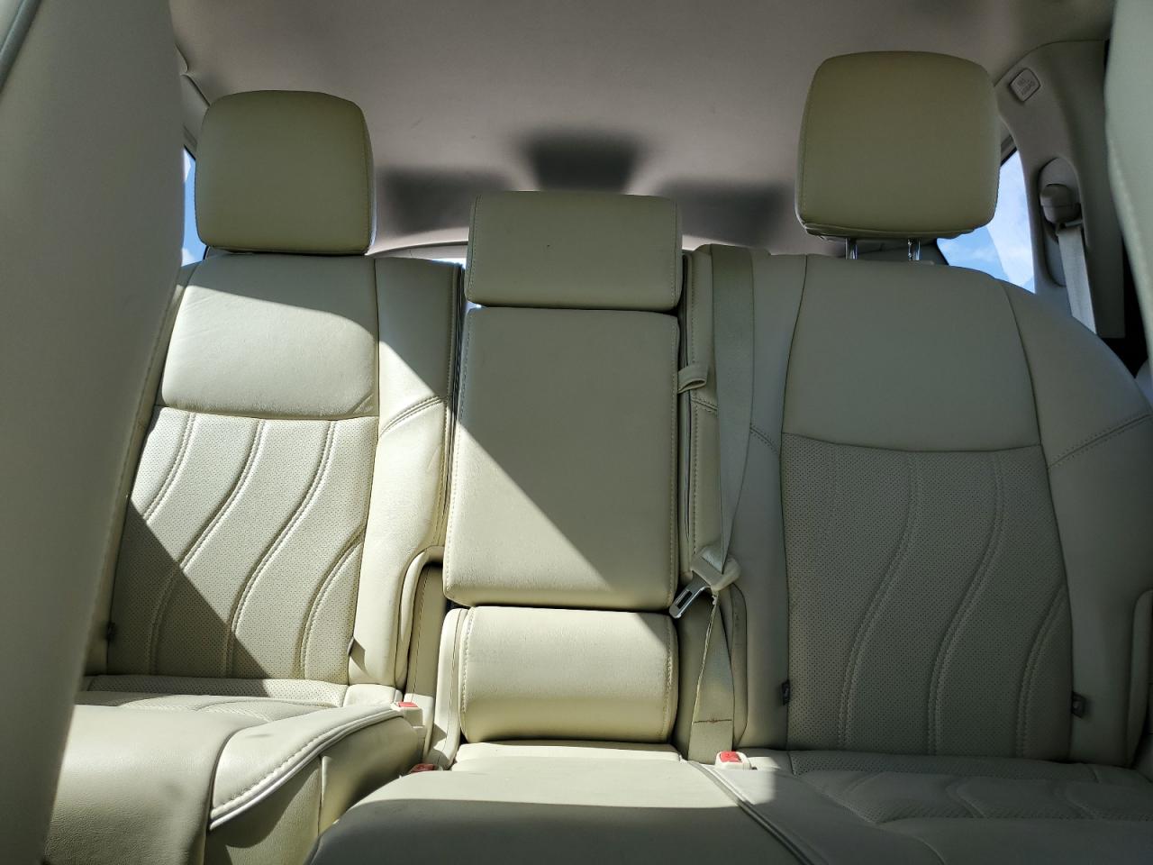 2016 Infiniti QX60 - Image 10