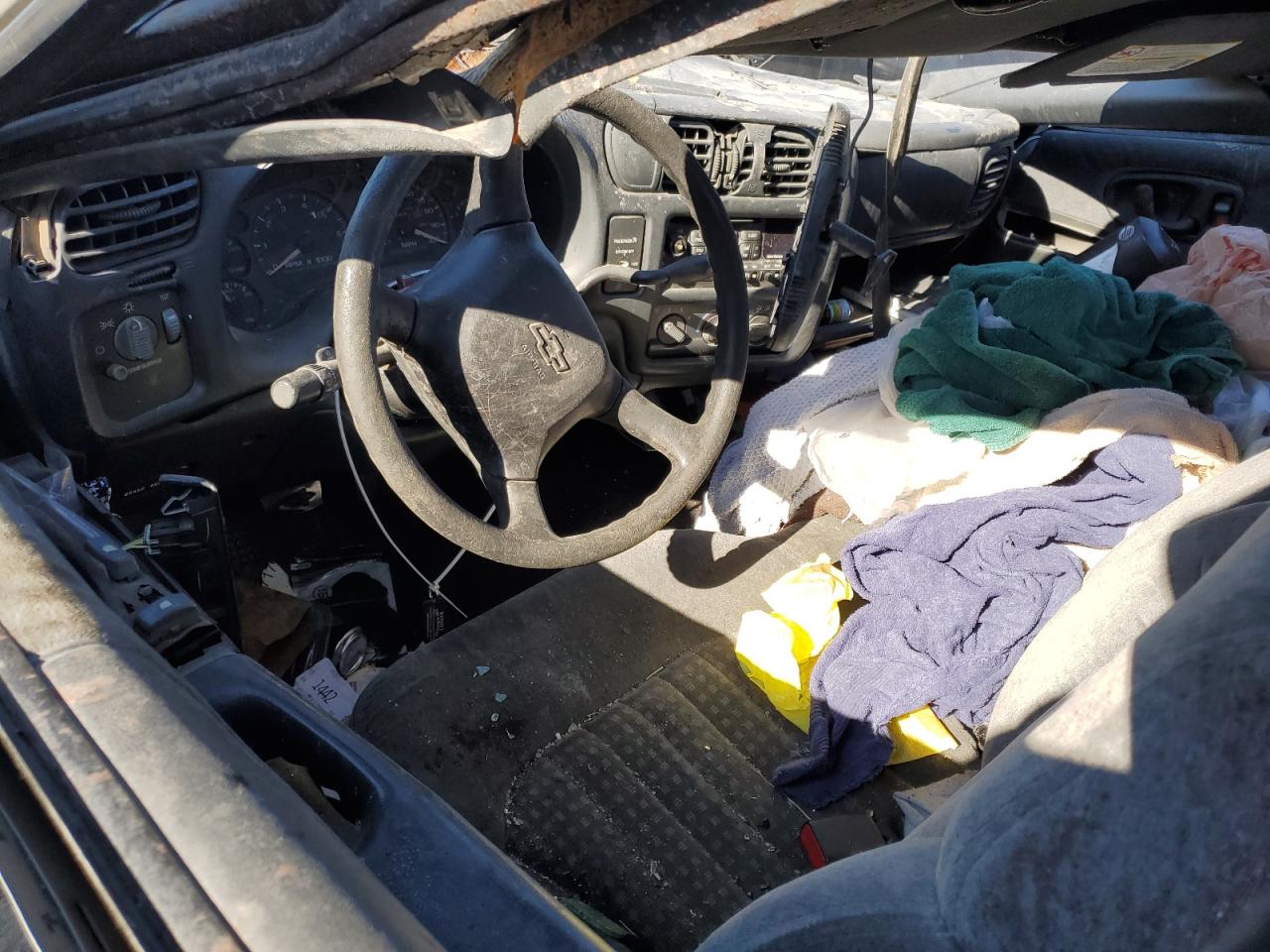 2001 Chevrolet S-10 Pickup - Image 8