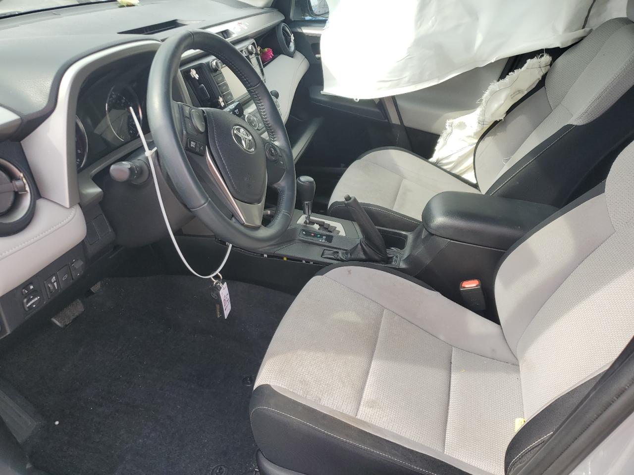 2016 Toyota RAV 4 - Image 7