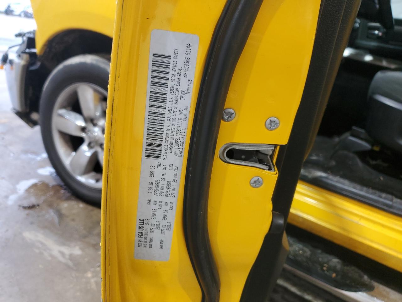 2016 RAM 1500 - Image 14