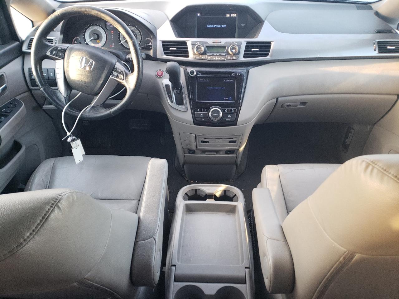 2015 Honda Odyssey - Image 8