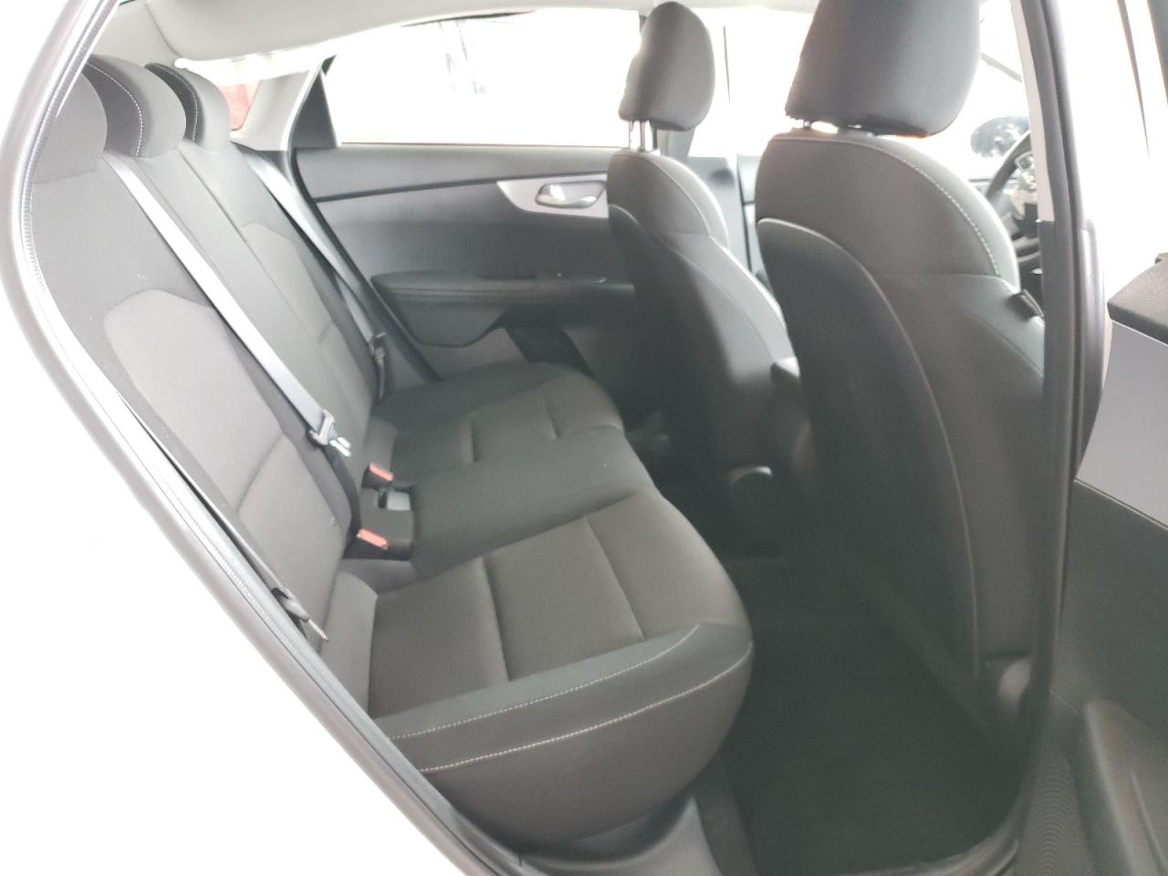 2024 Kia Forte - Image 10