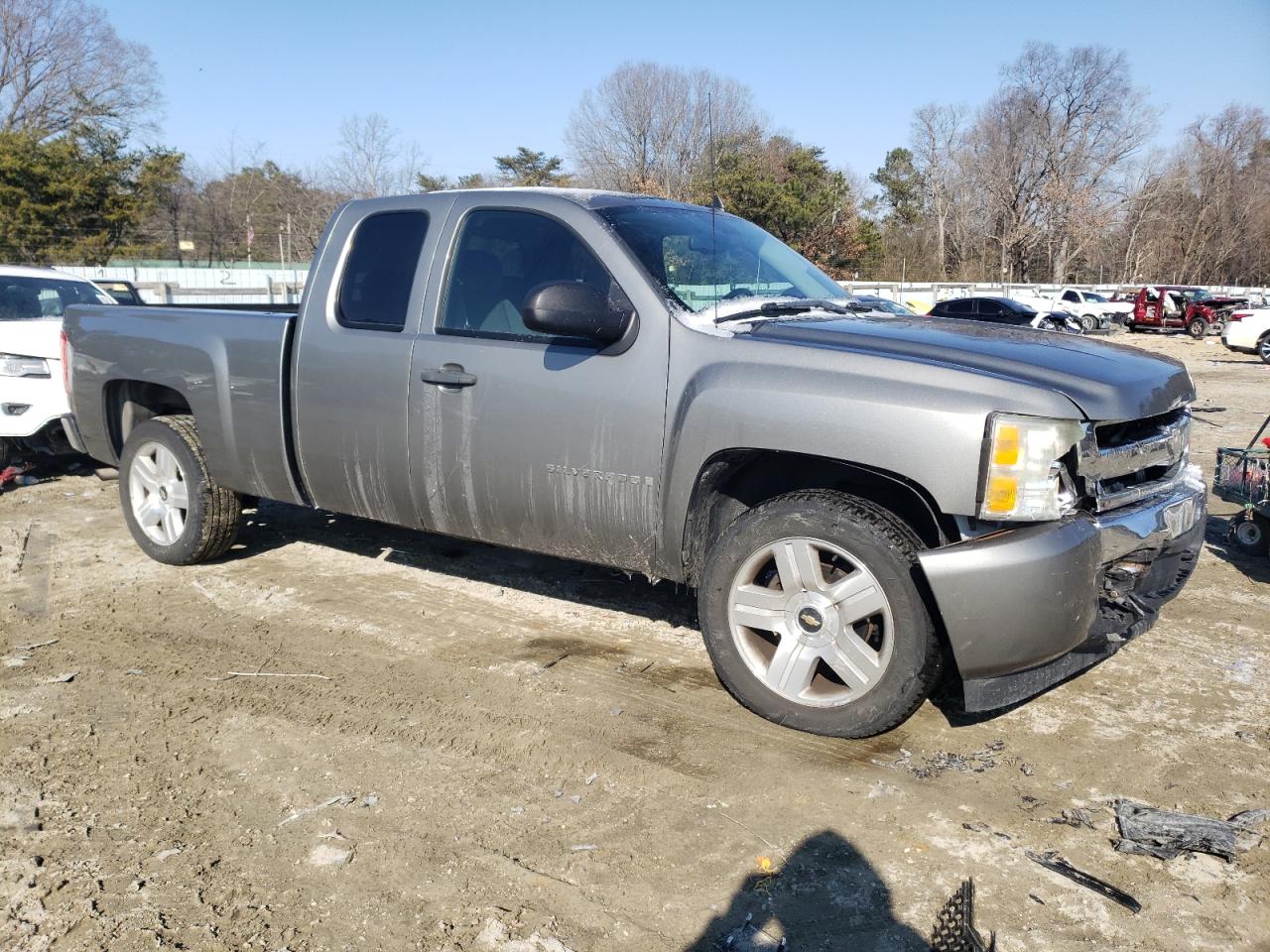 2008 Chevrolet Silverado - Image 4