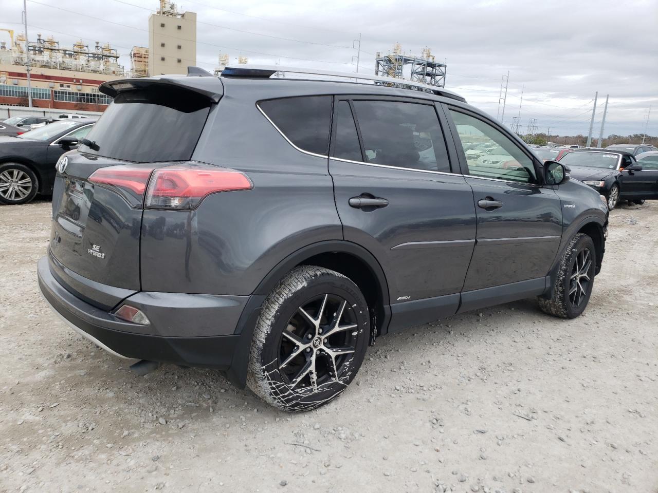 2018 Toyota RAV 4 - Image 3
