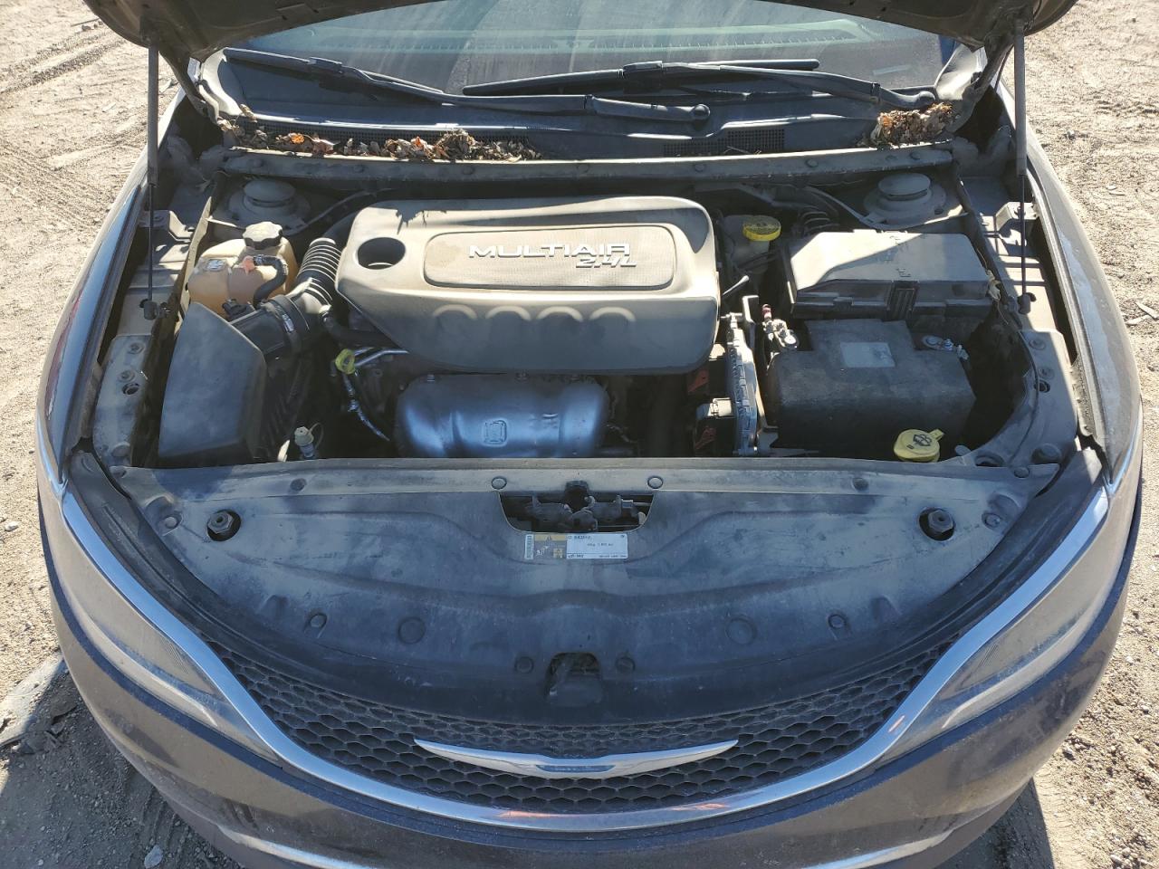 2016 Chrysler 200 - Image 11