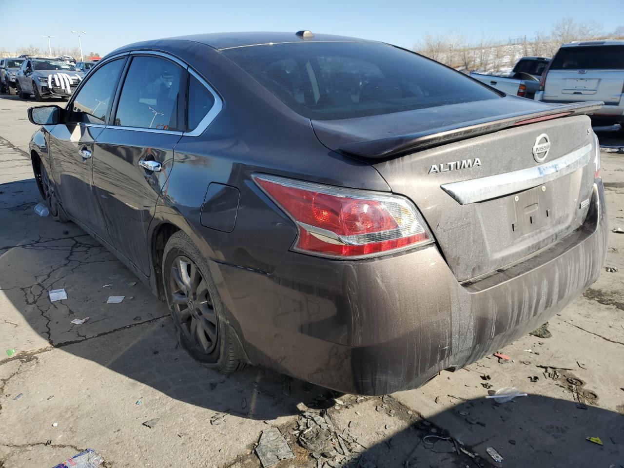 2015 Nissan Altima - Image 2