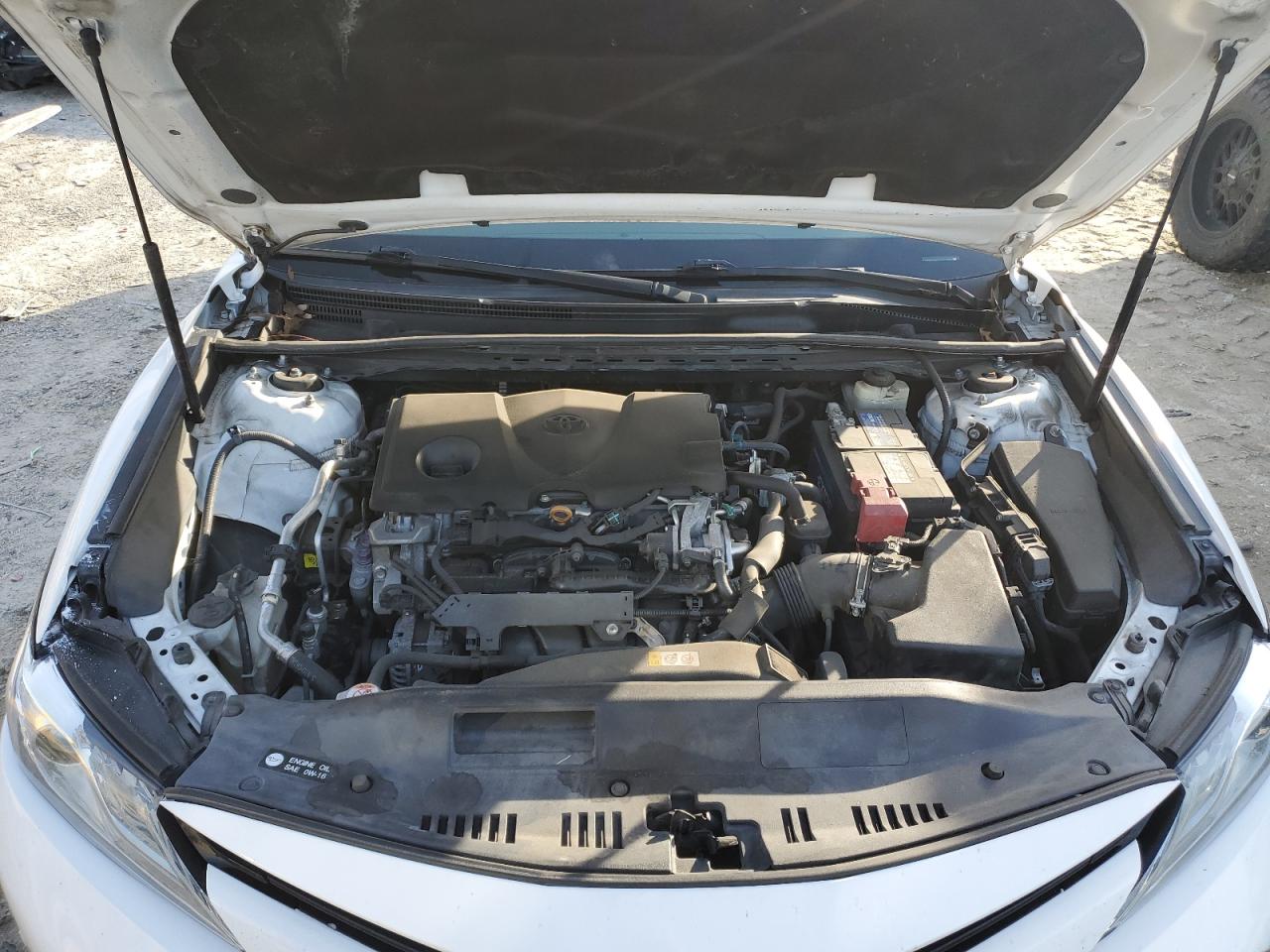 2018 Toyota Camry - Image 11