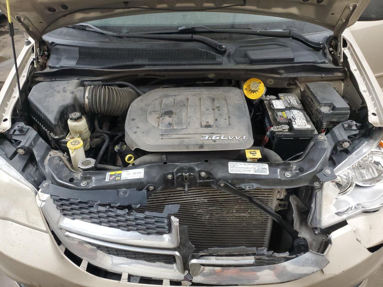 2014 Dodge Caravan - Image 12