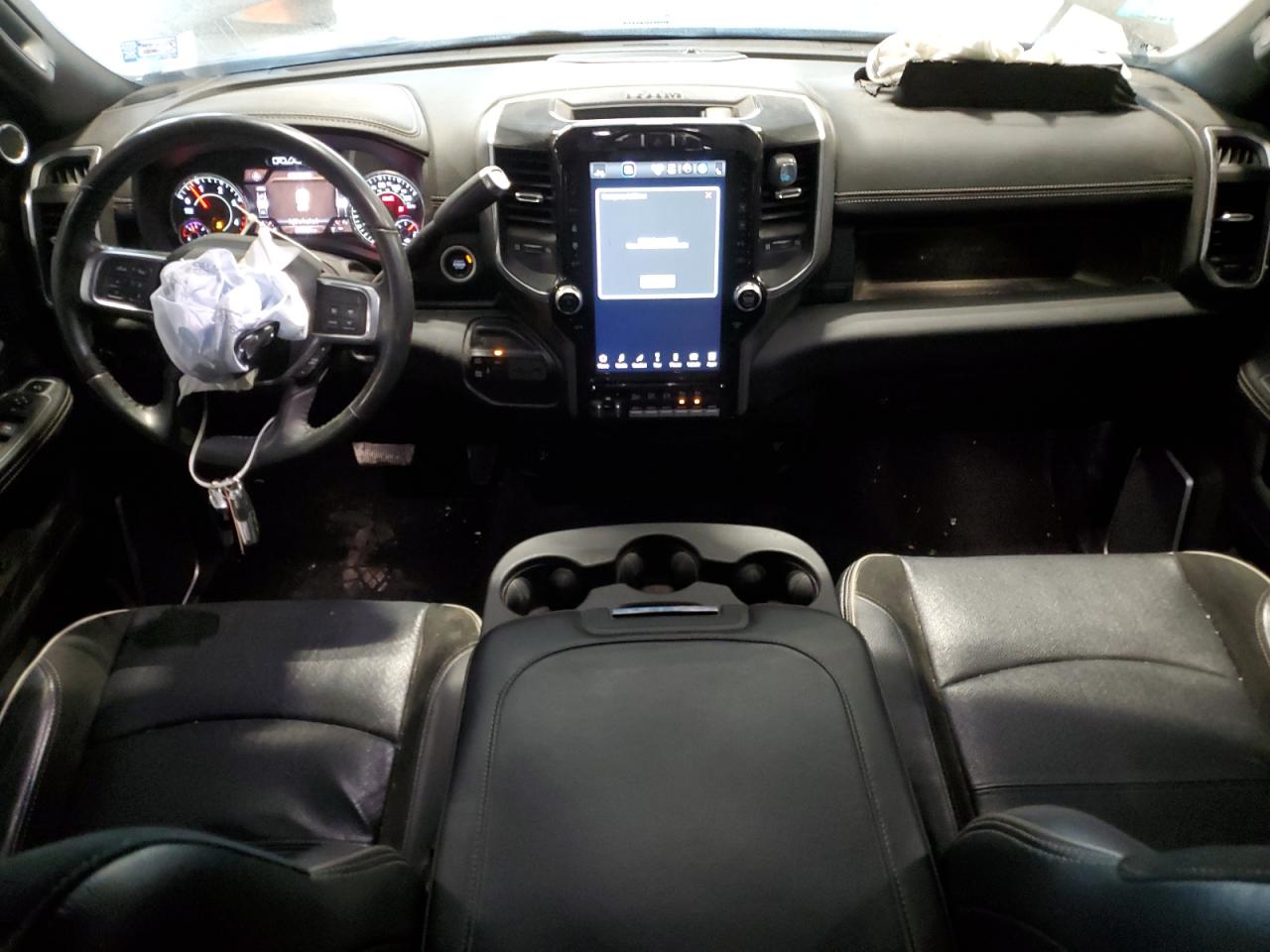 2022 RAM 2500 - Image 8