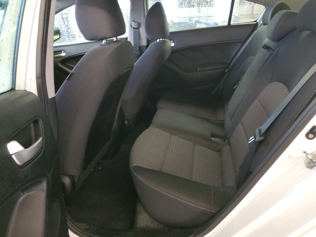 2018 Kia Forte - Image 10