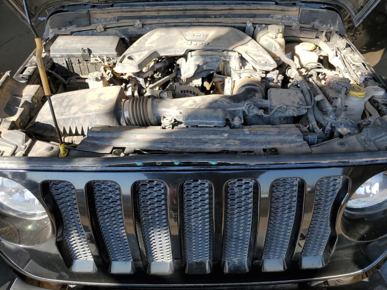 2020 Jeep Wrangler - Image 12