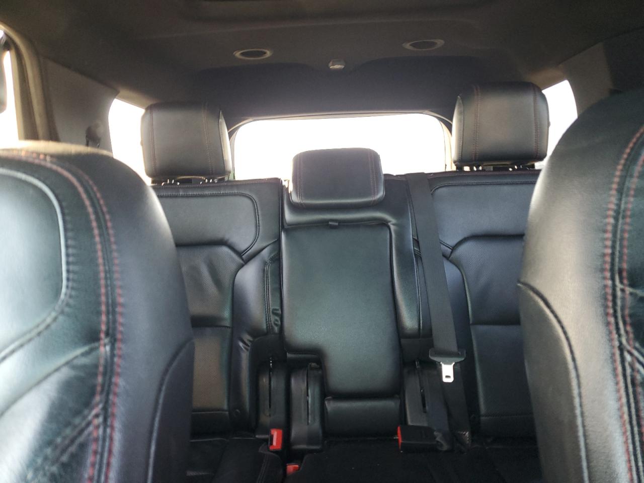 2016 Ford Explorer - Image 10
