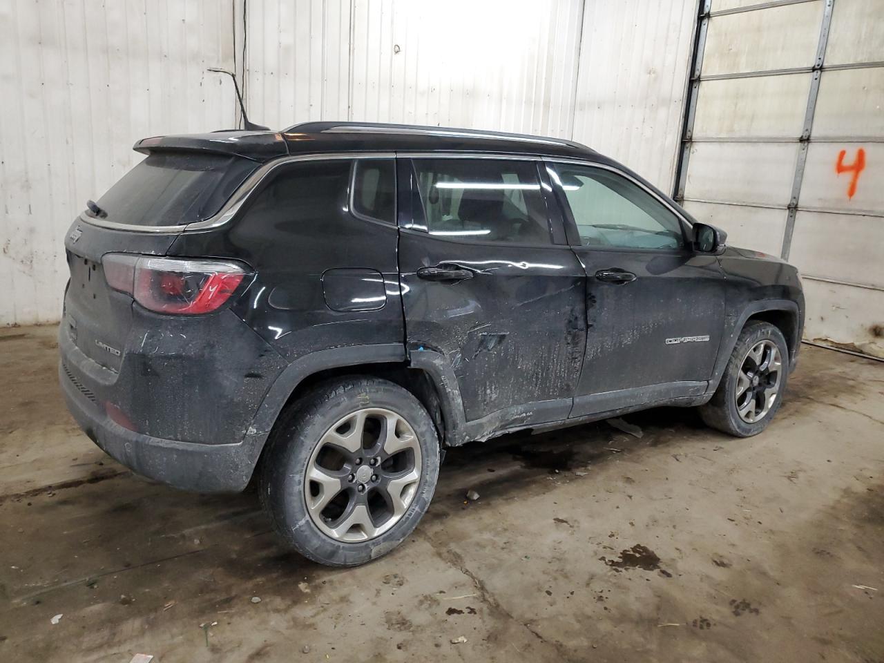 2018 Jeep Compass - Image 3