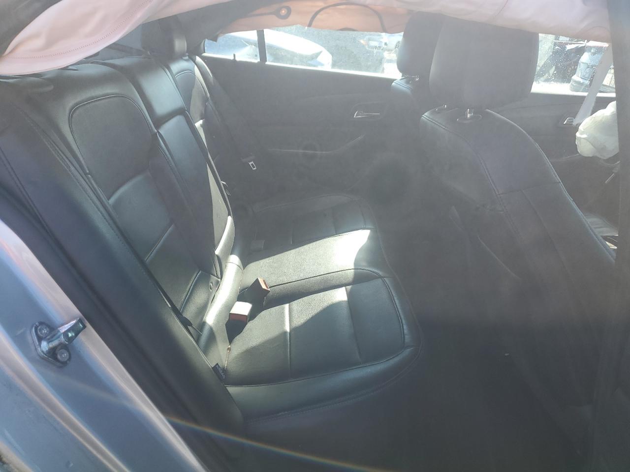 2015 Chevrolet Malibu - Image 10