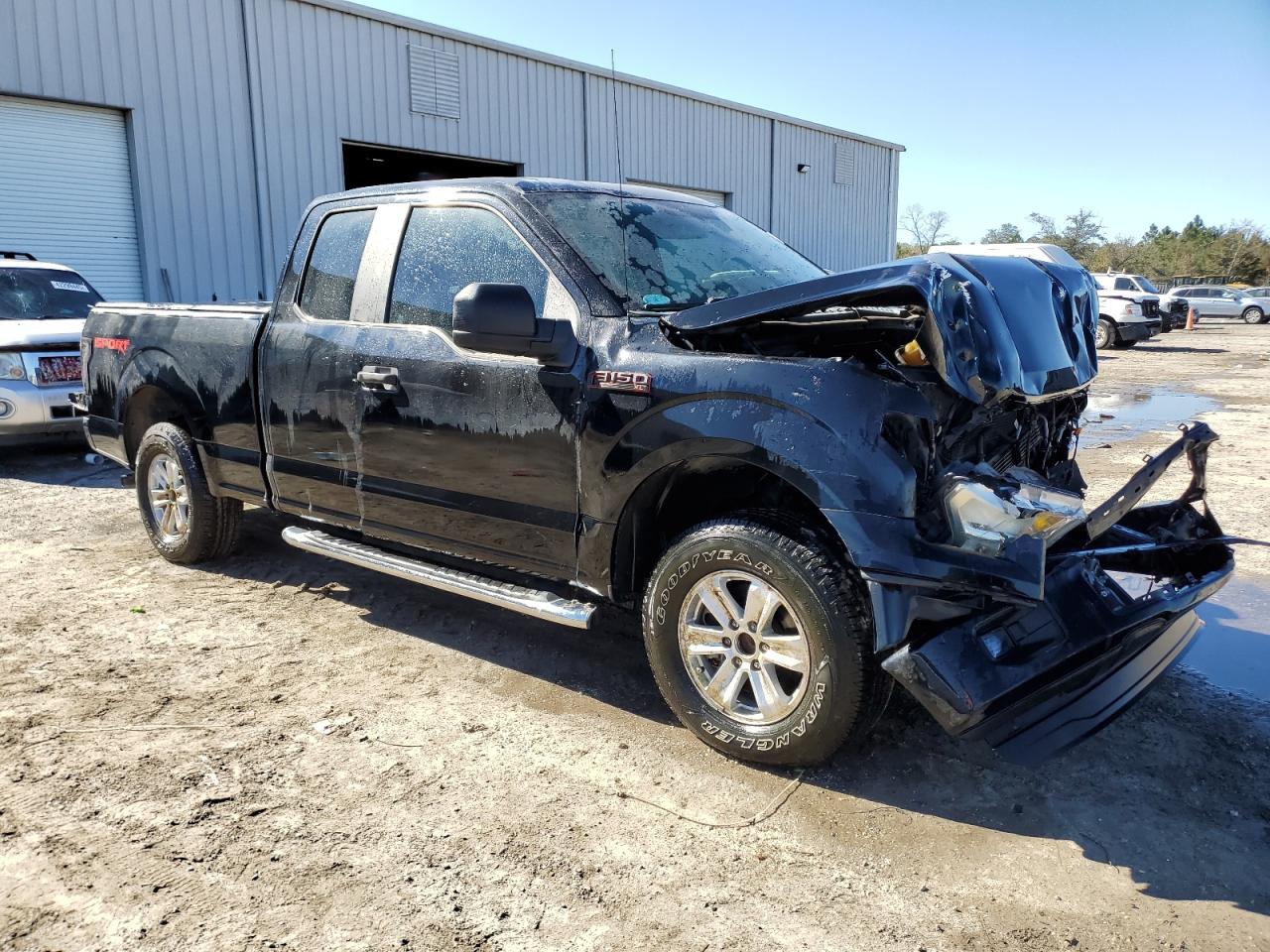 2016 Ford F-150 - Image 4