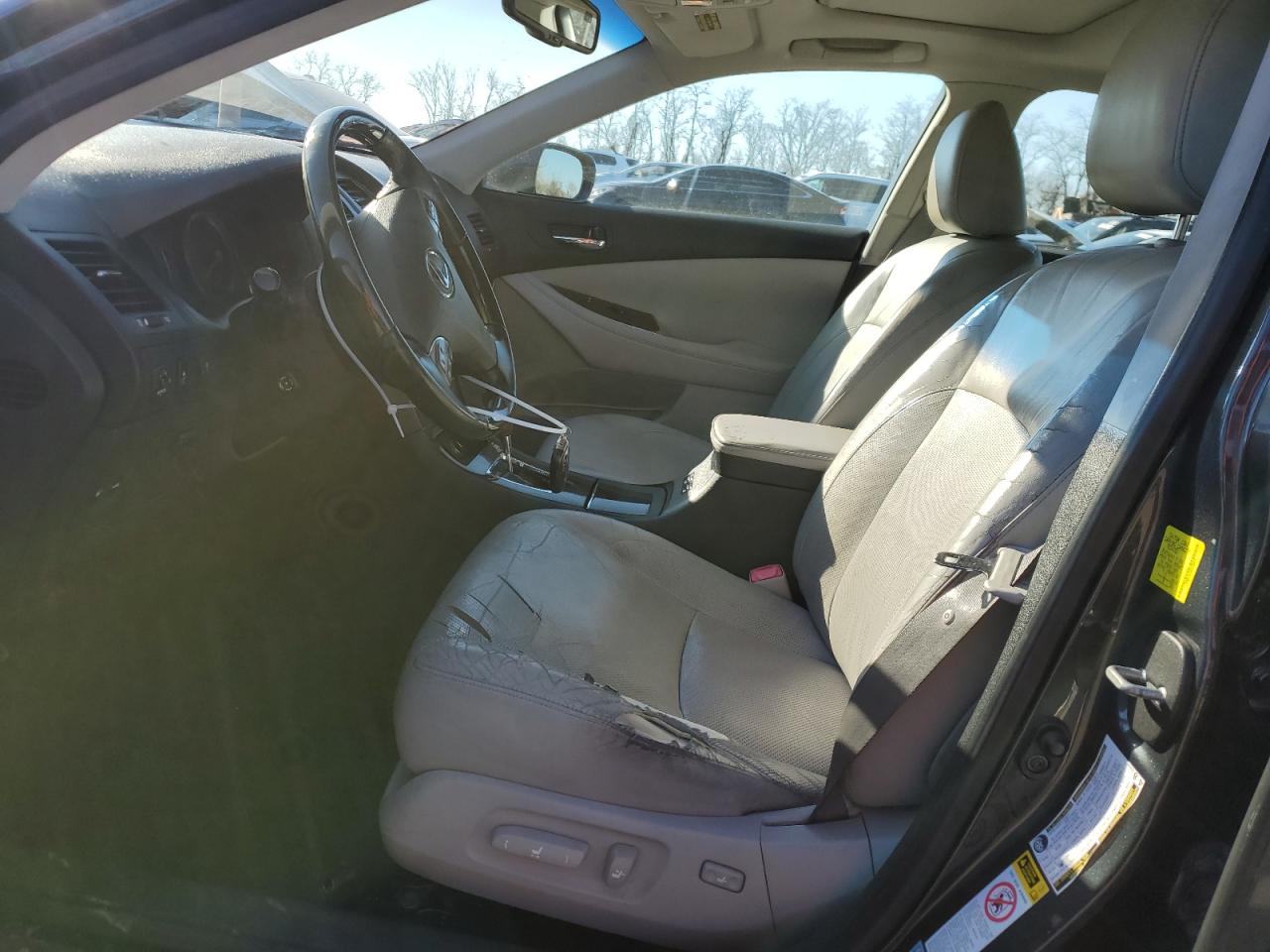 2010 Lexus ES - Image 7