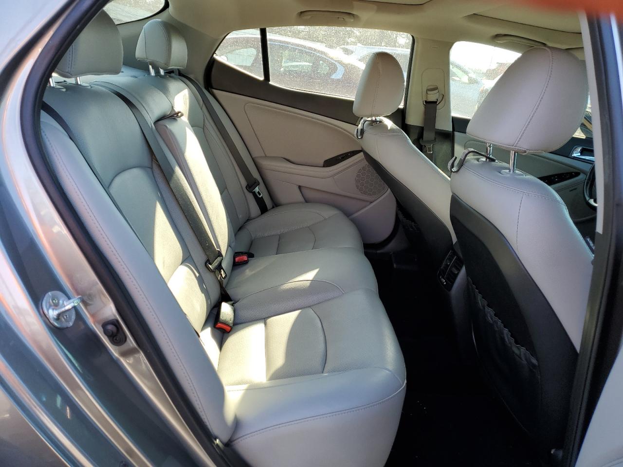 2015 Kia Optima - Image 10