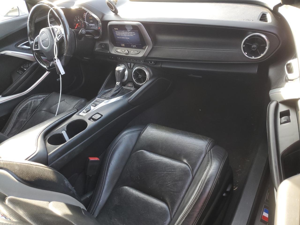 2019 Chevrolet Camaro - Image 8