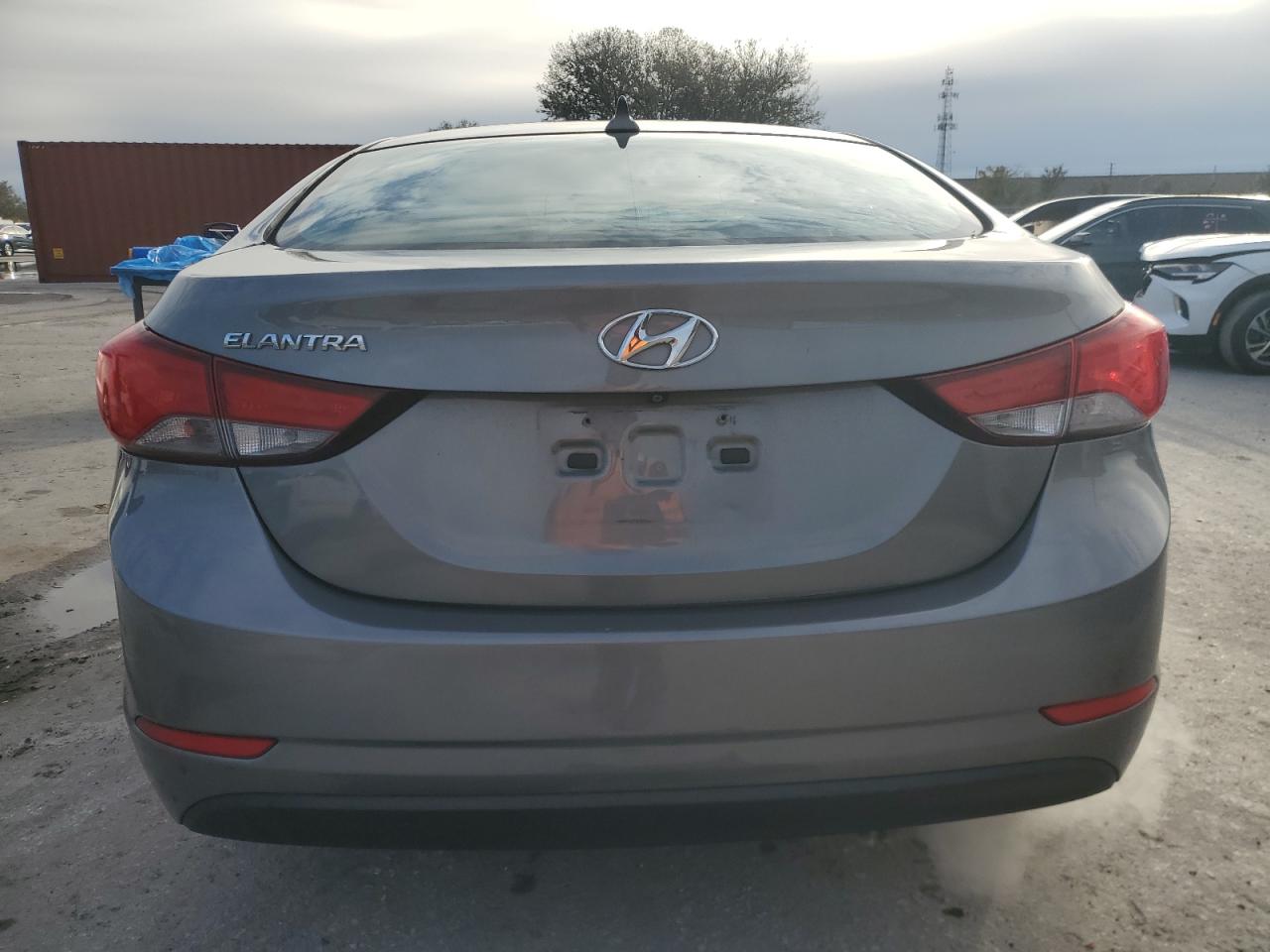 2014 Hyundai Elantra - Image 6