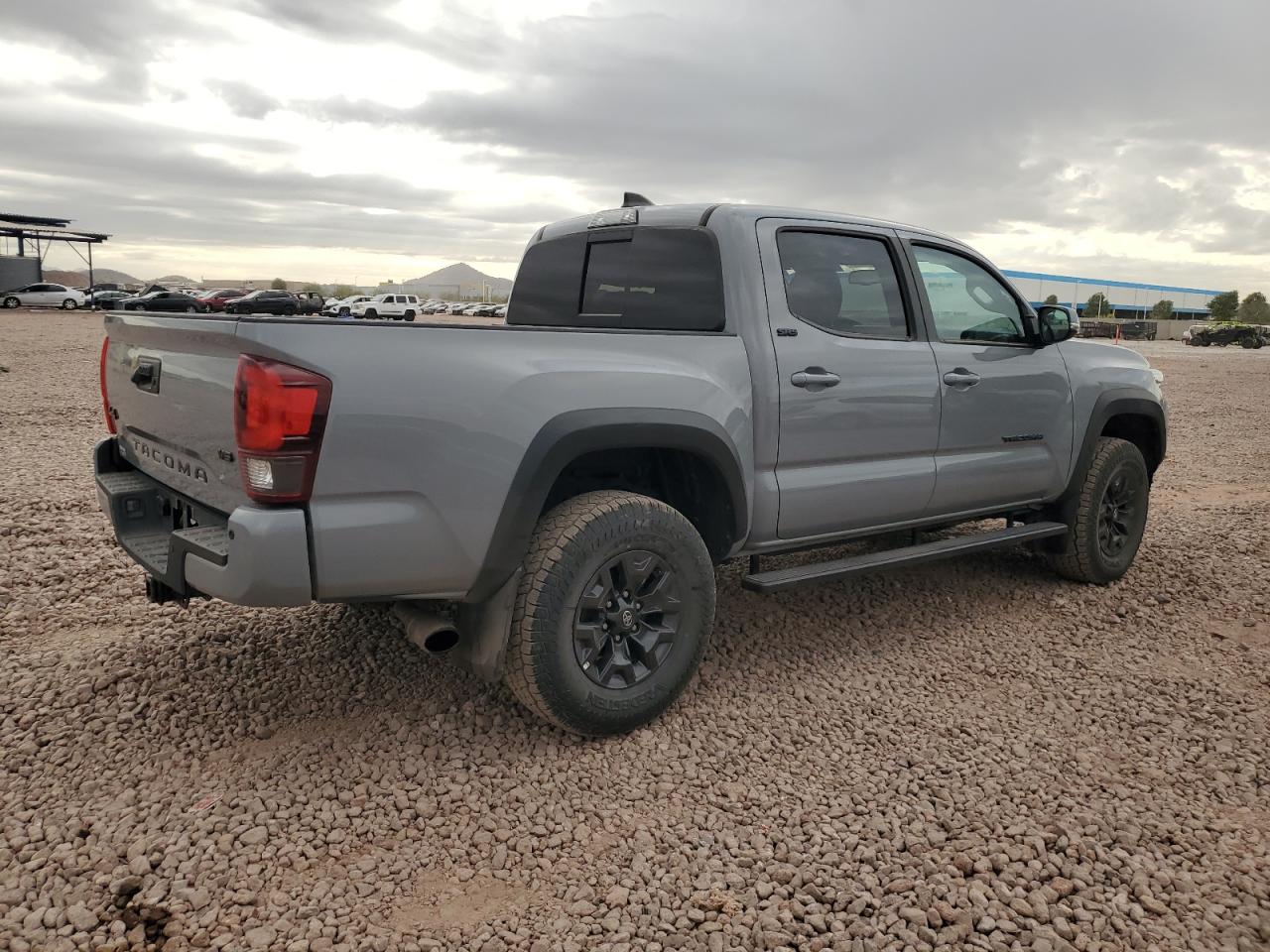 2021 Toyota Tacoma - Image 3
