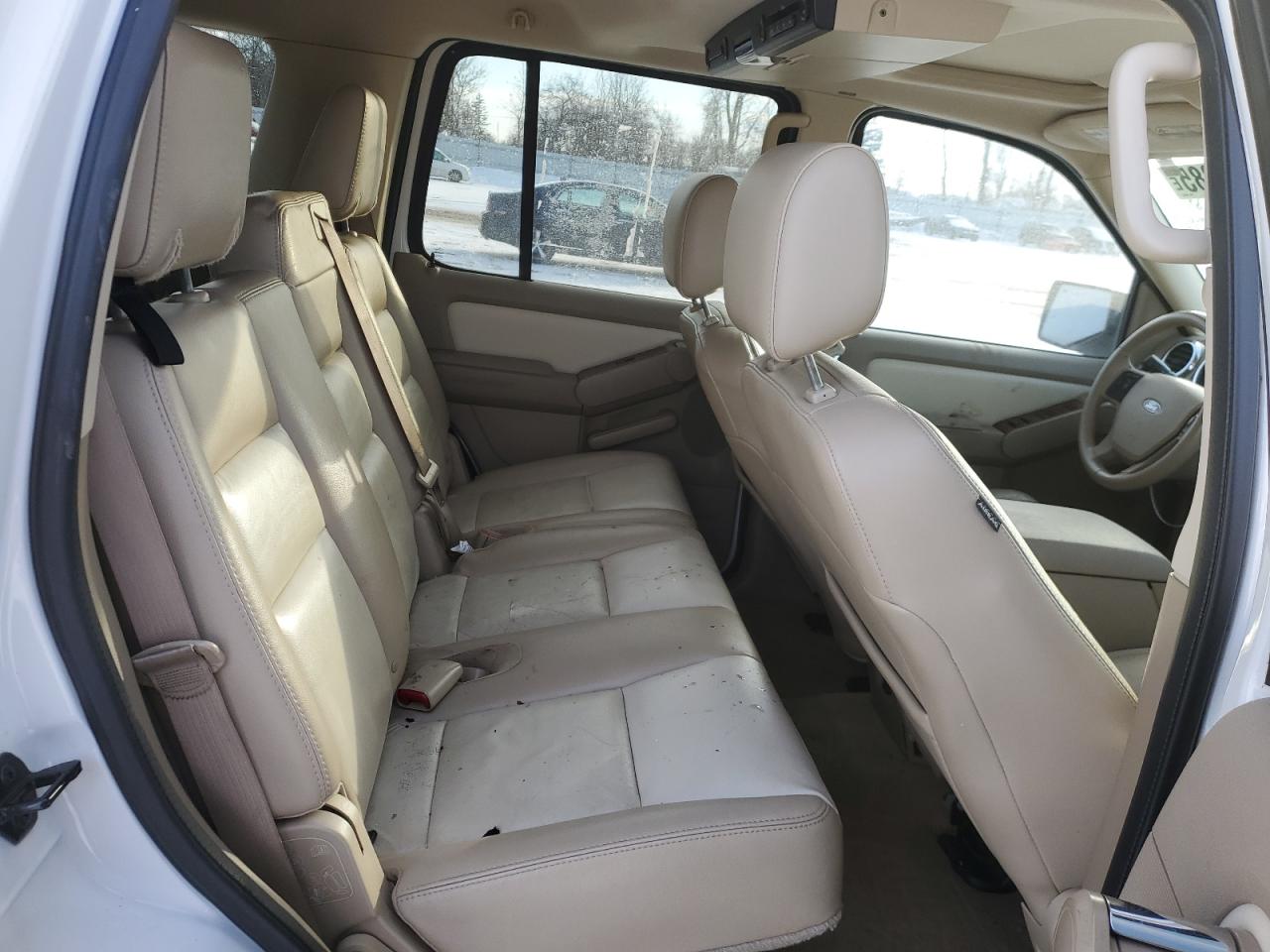 2008 Ford Explorer - Image 11