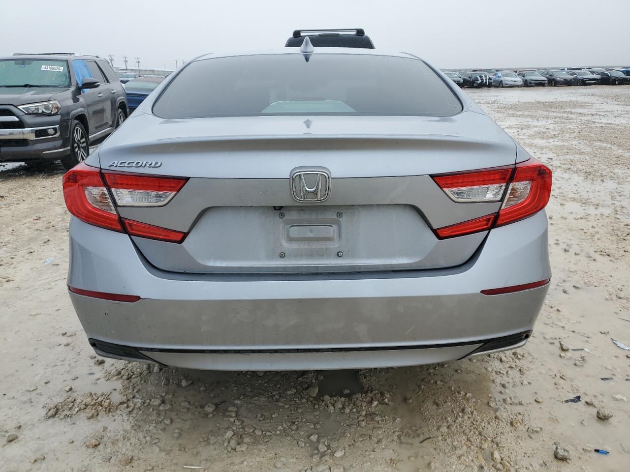 2020 Honda Accord - Image 6